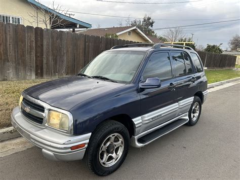 2001 Chevrolet Tracker for Sale in Tulare, CA - OfferUp