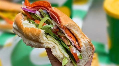 No tuna in Subway’s tuna sandwich? Fast-food chain faces lawsuit over ...