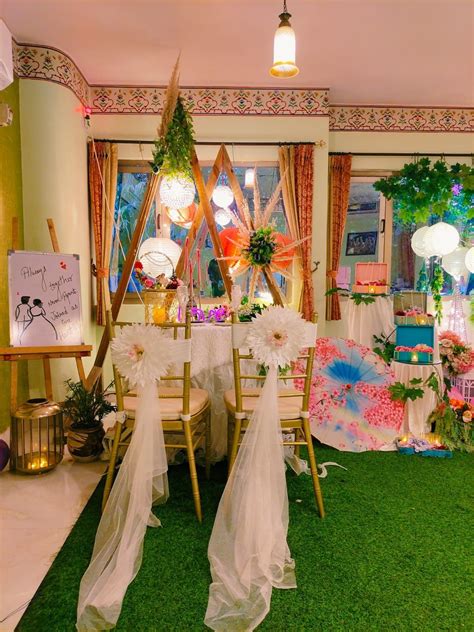 Private Table for Two hearts in love