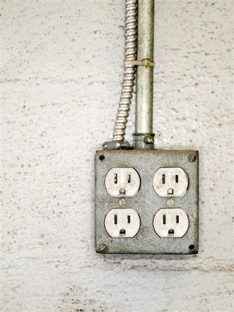 How To Wire An Outdoor Outlet Box at Ella Hogarth blog