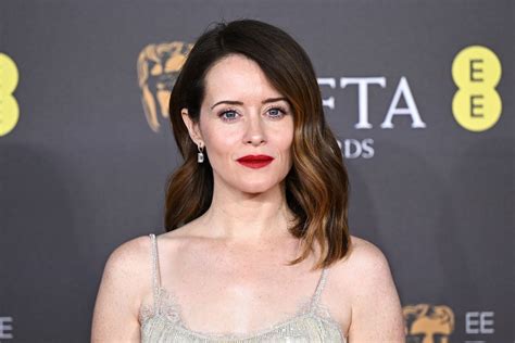'Crown' Star Claire Foy Quit Caffeine After Living With Gut Parasite ...