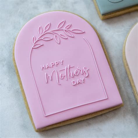 Fancy Cookie Ideas in 2025 | Mother's day cookies, Cookie stamps, Fancy ...