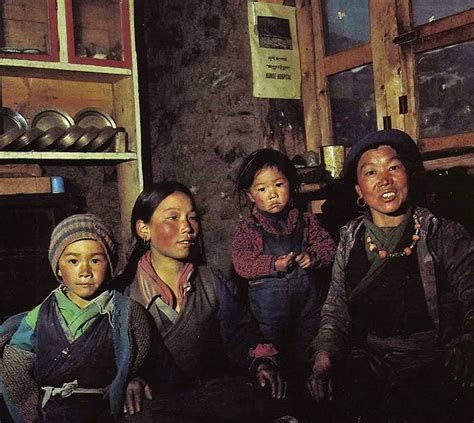 Sherpa People: Nepal’s Himalayan Indigenous Mountain Guides & Traditions