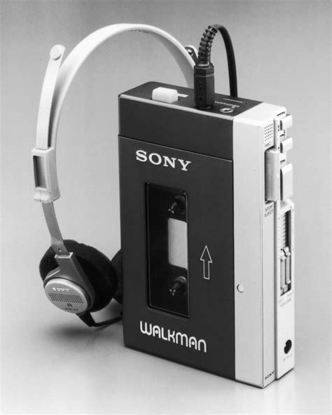 10 most influential headphones – in pictures | Walkman, Retro gadgets ...