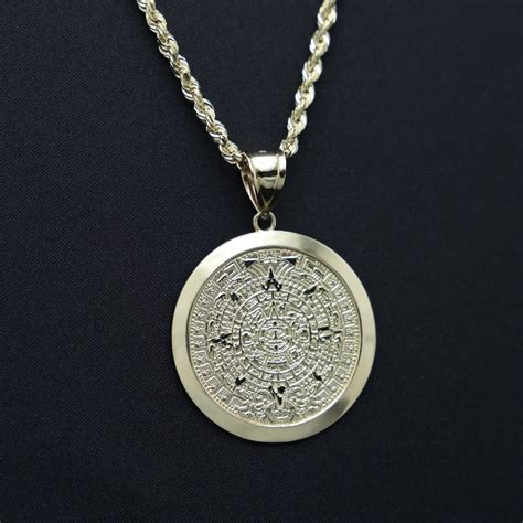 Aztec Calendar Pendant - 14k Gold – Huerta Jewelry