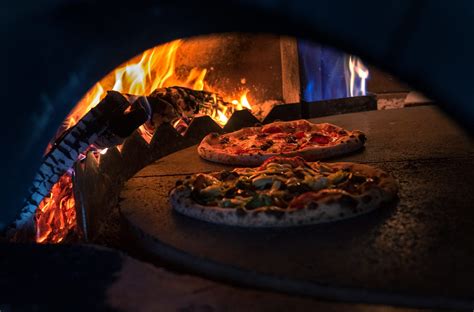 Best pizza in Indianapolis: Bracket Challenge nominations open now