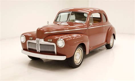 1942 Ford Deluxe | Classic & Collector Cars
