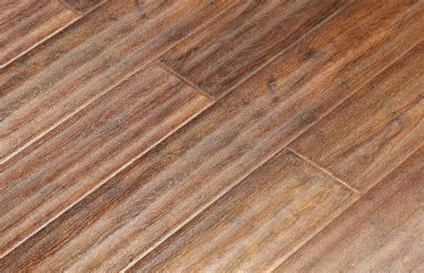 复合木地板施工工艺 你家地板是这么铺的吗?_装修啦