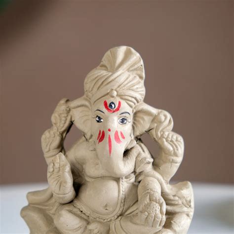 Eco Friendly Ganesh Idol Online - Premium Devotion | Nestasia