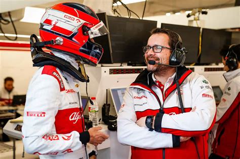 How Much Are F1 Engineer Salaries in 2026? A Full Breakdown