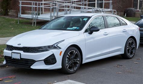 Quarter-Million Kia K5 Sedans Recalled for Melting Fuel Tanks - Gadget ...