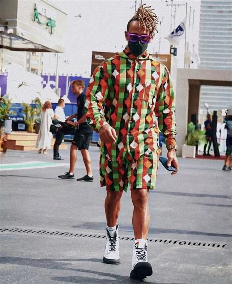 NEW YORK FASHION WEEK TICKETS - The Bureau