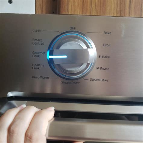 Samsung Steam Cook with Flex Duo 30-in Single Electric Wall Oven ...