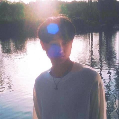 BLUE - yung kai - LETRAS.COM