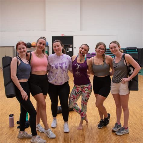 CRUNCH FITNESS - TAMPA PALMS - 15313 Amberly Dr, Tampa FL - Hours ...