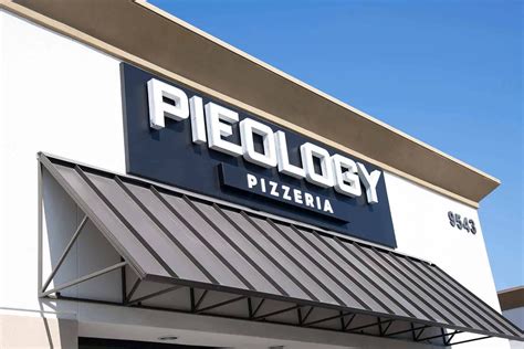 Chain restaurant branded the ‘Chipotle of pizza’ files for bankruptcy ...