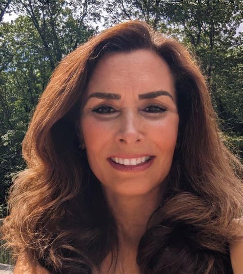 My 62f face in the sunlight on a beautiful afternoon! : r/Faces