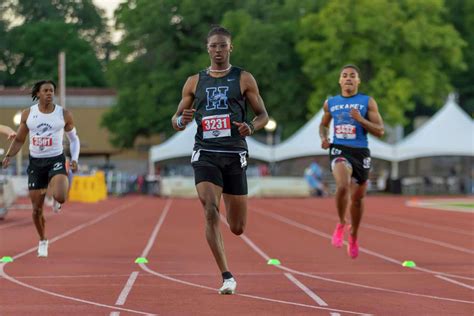 Harlan's Tate Taylor sets national track record at the UIL state meet