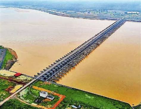 Eatala trying to shield KCR in KLIS matters: Govt whip