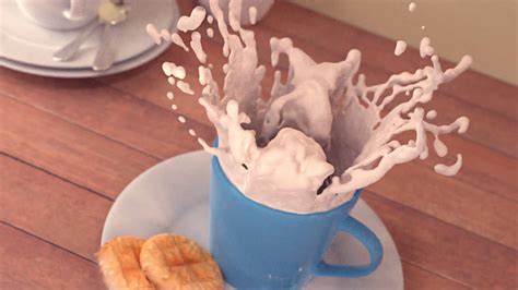 Simulating Fluids Game Code 的图像结果