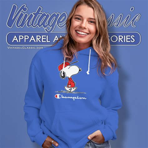 Champion Peanuts Snoopy Dog Shirt - Vintagenclassic Tee