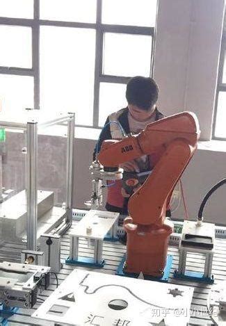 工业机器人走进河北省职业院校