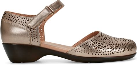 Heels 的图像结果