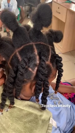 The Official 4C Hair Community on Instagram: "How To Make African Threading 🧵 Hairstyle. (Some gaps). @topclass.beauty #4chairdailycommunity #topclassbeauty #africanthreading #naturalhairsalon #hairsaloninowerri"