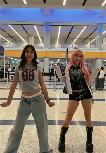 Airport activitiessss ✈️✈️ @ivy🎬🎀 | airport