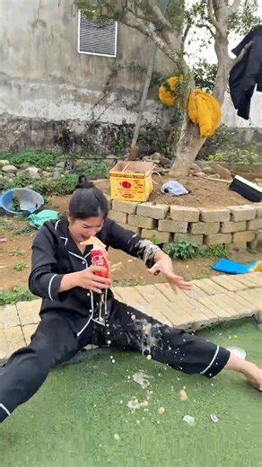 A “Bad Idea” Turns Into a Girl Getting Soaked 🤣💦 | Hilarious Prank Gone Wrong #funny#prank