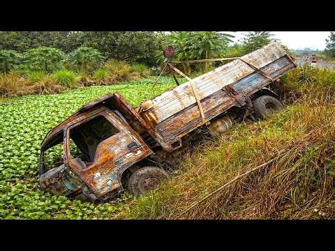 Hyundai Heavy Dump Truck Pulled From Pond After Crash – Extreme Restoration Back to Life Again