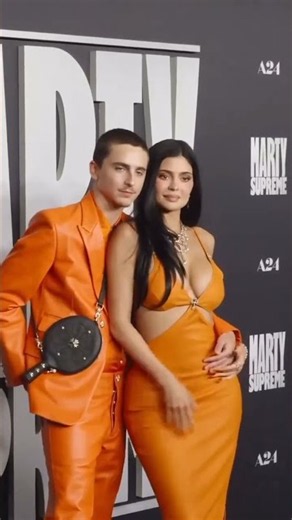 Kylie Jenner with her boyfriend Timothée Chalamet #kyliejenner #timotheechalamet #love
