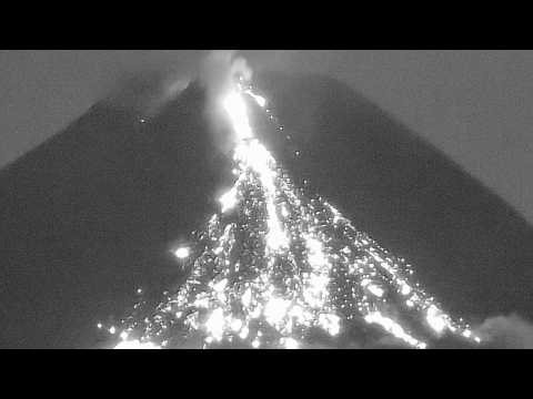 Molten Boulder Avalanches Light Up Merapi Volcano. Intense Night Activity in Infrared (Apr 21, 2026)