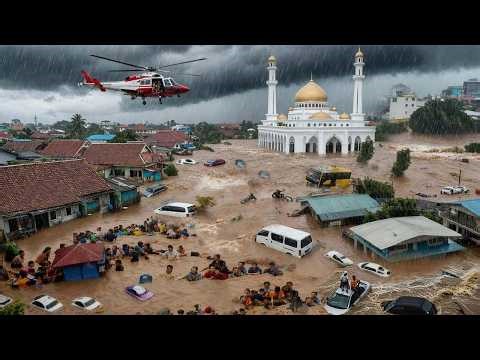 Indonesia in Chaos — Massive Floods Submerge Roads, Homes and Cars in Central Java!