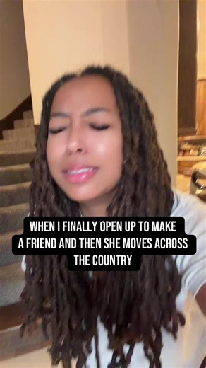 Background story!! I met this cool girl @Jay who just so happened to be my neighbor! We kick it we cool! End up talking every day we are both homebodies and actually became really close! 3 months into this friendship SHE MOVED TO EUROPE! yes it’s temporary but who does that! lol now i have a damn pen pal😩 Yall go tell her BIGG ronn misses her in her comments 😩