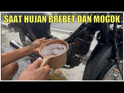 Causes of motorbikes sputtering and stalling when it rains