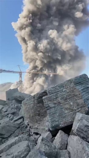 If "somebody" parks an 18-wheeler truck bomb (look up ANFO) in the middle of the Golden Gate Bridge, now we should all shrug and say, "Well, that's war. Shit happens."[A war that we started with sneak-attack assassination missile strikes during ongoing negotiations, BTW.]