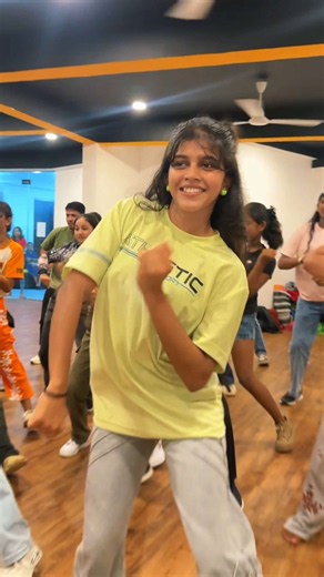 BBY WOW Beginners Choreography | Oshan Liyanage Dance Studio