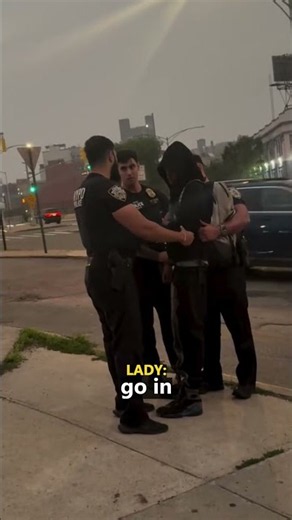 Cops didn't had a Warrant.