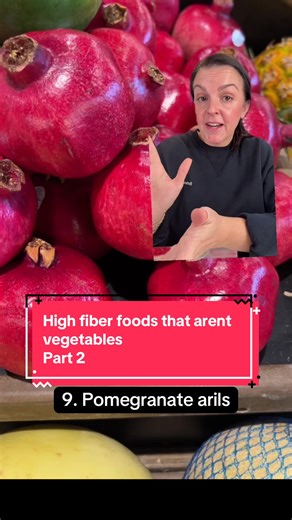 Replying to @aniebeez Here’s 10 more high fiber foods (5 or more grams per serving) that aren’t vegetables… Avocado – ~6g fiber per 1/2 medium avocado. Technically a fruit, avocado provides fiber plus healthy fats that help slow digestion and support stable blood sugar. Split Peas – ~8g fiber per ½ cup cooked. High in soluble fiber and protein, making them especially filling and blood-sugar friendly. Pinto Beans – ~7g fiber per ½ cup cooked. A good balance of fiber and protein that can help prev