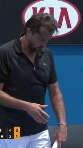 The MR. BEAN of tennis! 🤣