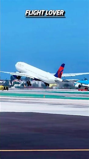 Perfect Takeoff Moment ✈️🔥 | Delta Airlines Power” #4k