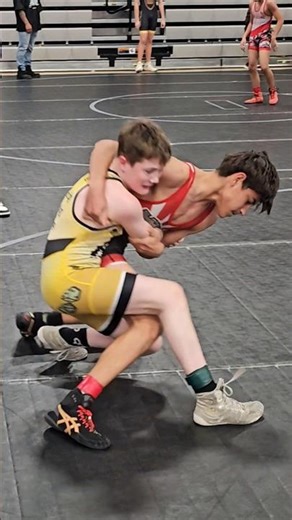 Proof Head Locks aren't real 🧟‍♂️ #wrestling #grappling #martialarts #shorts