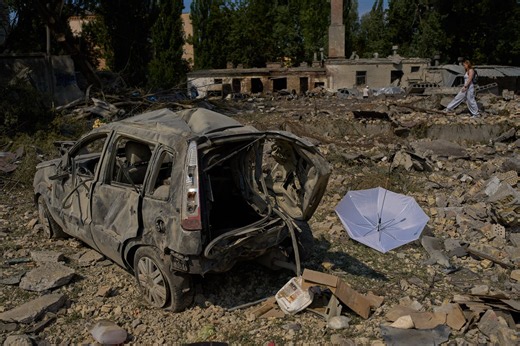 Russian and Ukrainian attacks kill 9, a day after deadly shopping mall drone strike by Moscow - The Boston Globe