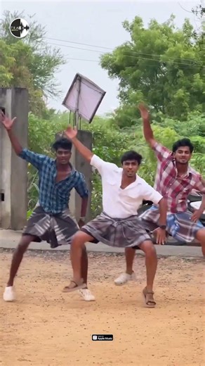 Lungi Boys Group Vibe to Madura Kaaranda | #Madurai16 | #santhosharumugam | #MaduraiAnthem
