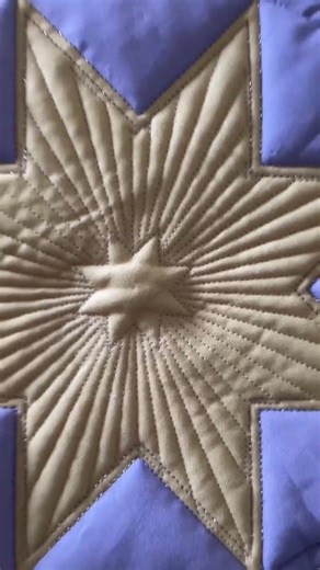 Created this stunning star design on the Handi Quilter machine #handiquilteraustralia