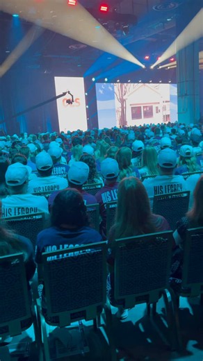 I just arrived at Chapter Leadership Summit 2026 and it’s an amazing sight to take in. Thousands of student leaders from across the country carrying on the mission Charlie started. God bless them. 🇺🇸🇺🇸