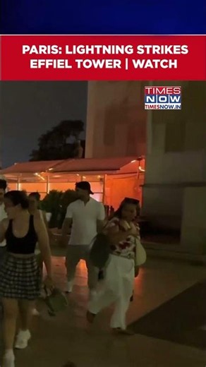 Paris: Lightning Strikes Eiffel Tower During Violent Thunderstorm #shorts