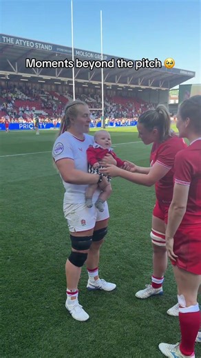 Hey Ralphie 👋🥹 | @o2ukofficial | #weartherose #englandrugby #redroses