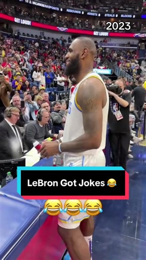 When LeBron was messing around during his signature chalk toss 💨 😂 #NBA #LeBronJames #Lakers #Basketball